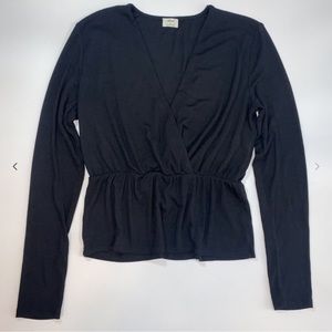 Aritzia Wilfred Deep V Crossover Peplum Sweater Black